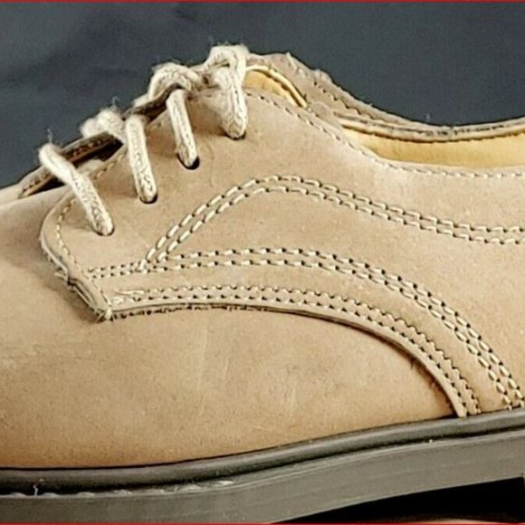 Women's Size 5 Beige Ground Level Brand Loafer Shoe Faux Suede Lace Up - Picture 4 of 5